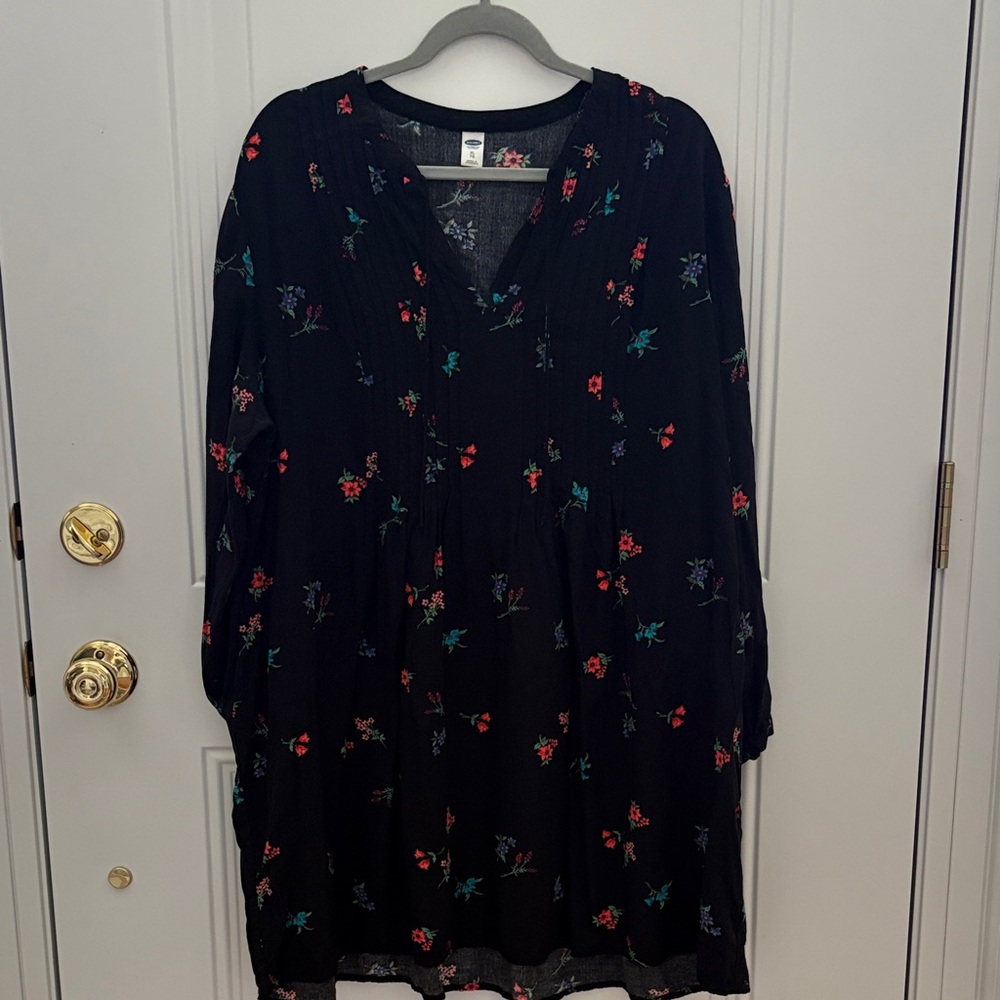 Old Navy Black and Green Patterned Dress